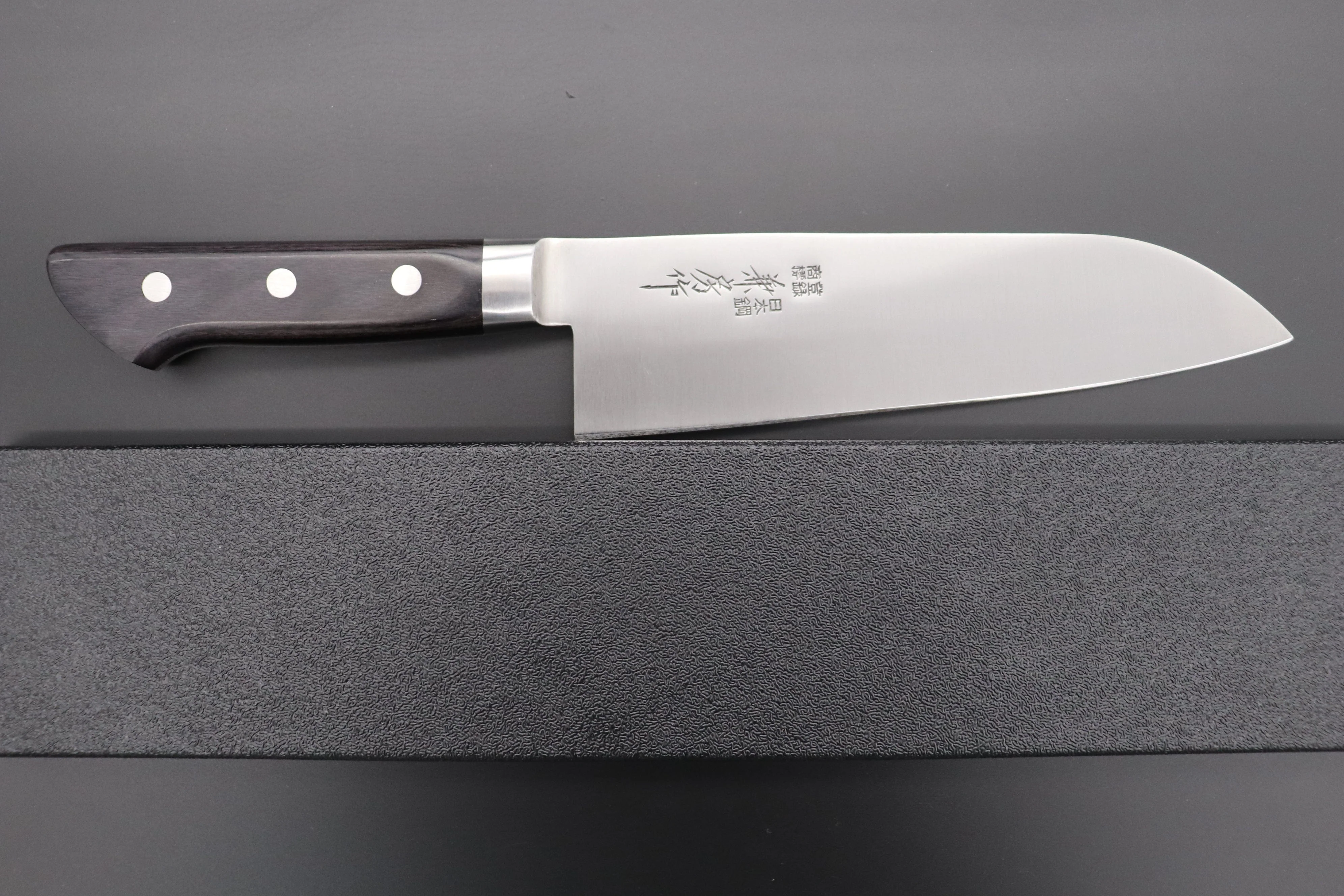 Fujiwara Kanefusa FKH Series FKH-3 Santoku 180mm (7inch) - Image 8