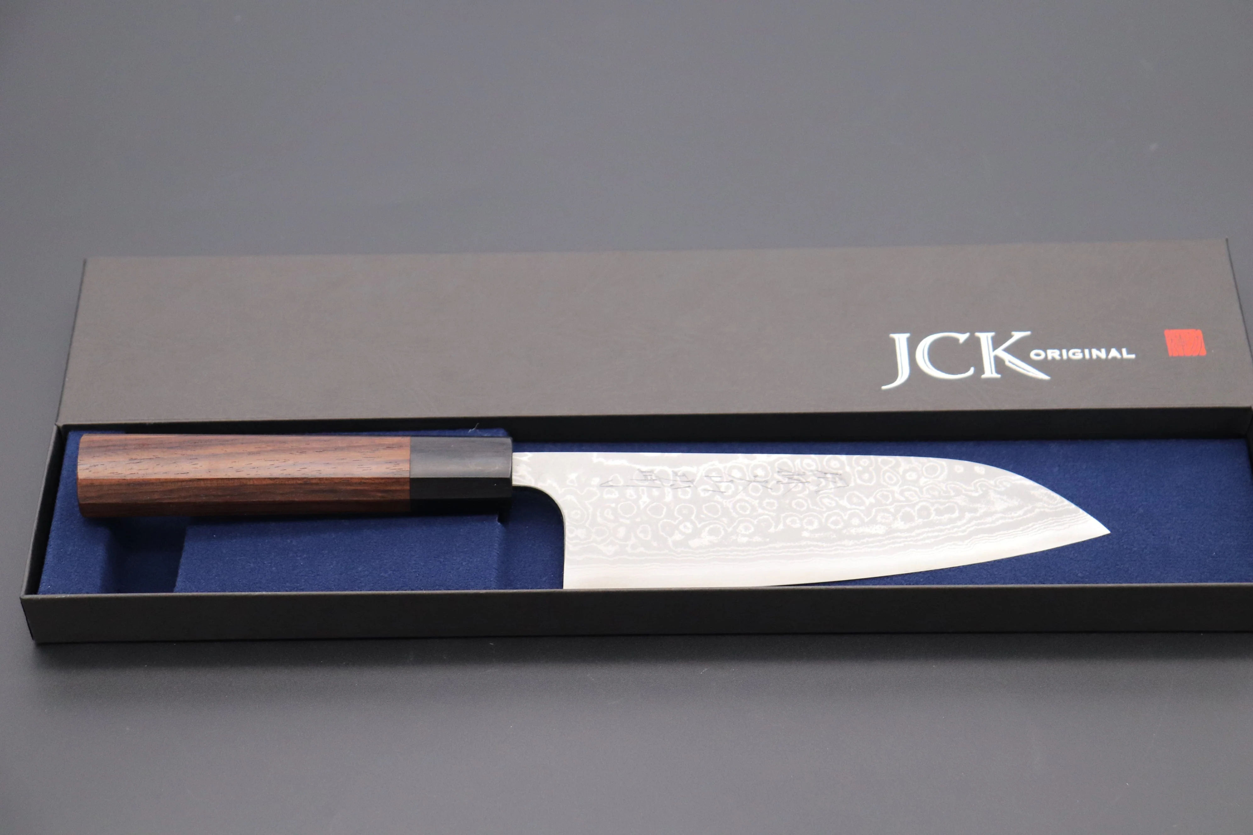 Fu-Rin-Ka-Zan Aogami Super Custom Damascus Series FASD-3 Wa Santoku 165mm (6.4 inch, Octagonal Red-Sandalwood Handle) - Image 8