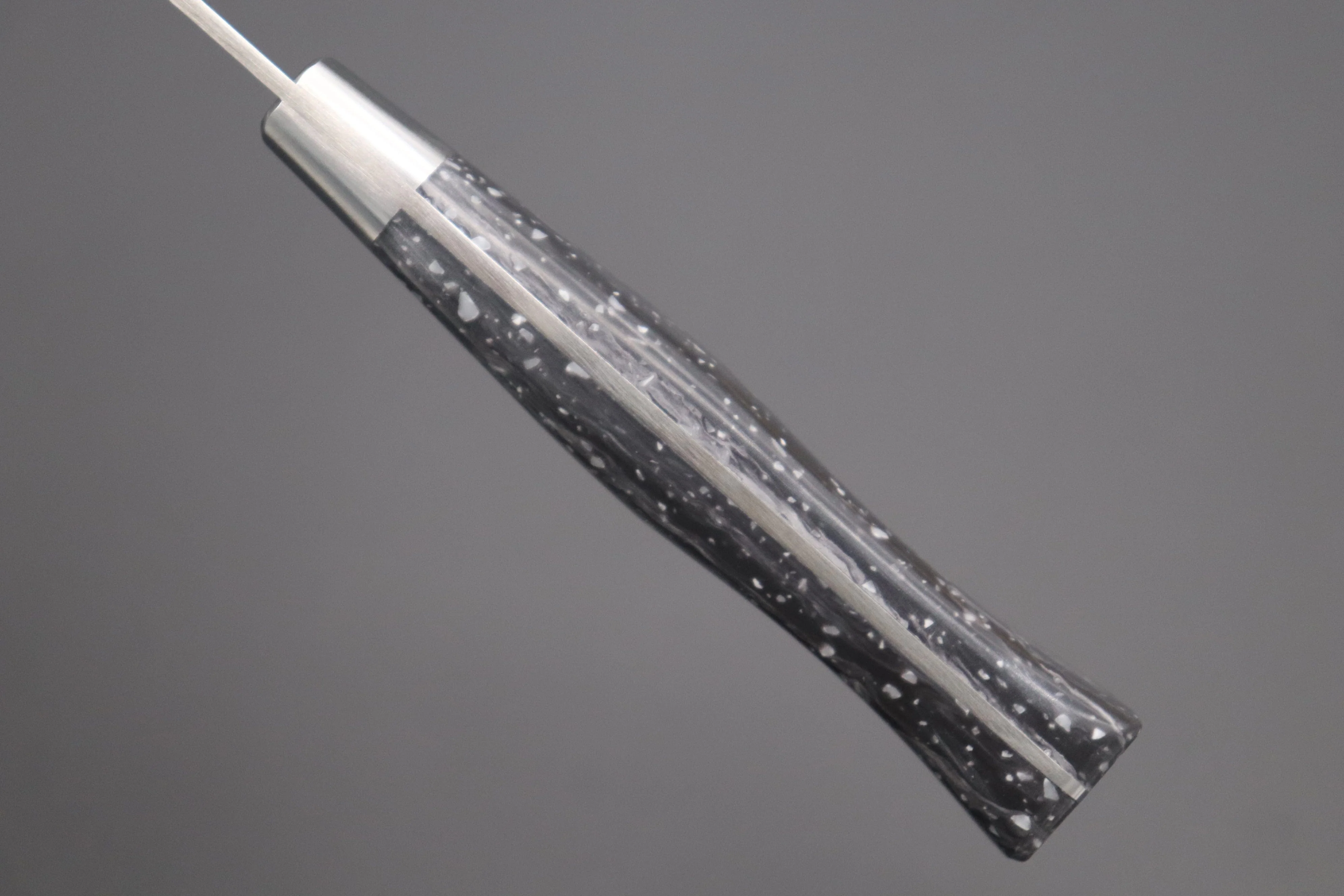Hattori FH Solid VG-10 Series Limited Edition "SNOW IN THE DARK" Sujihiki (230mm to 300mm, 3 sizes, Dupont Corian® Handle) - Image 6