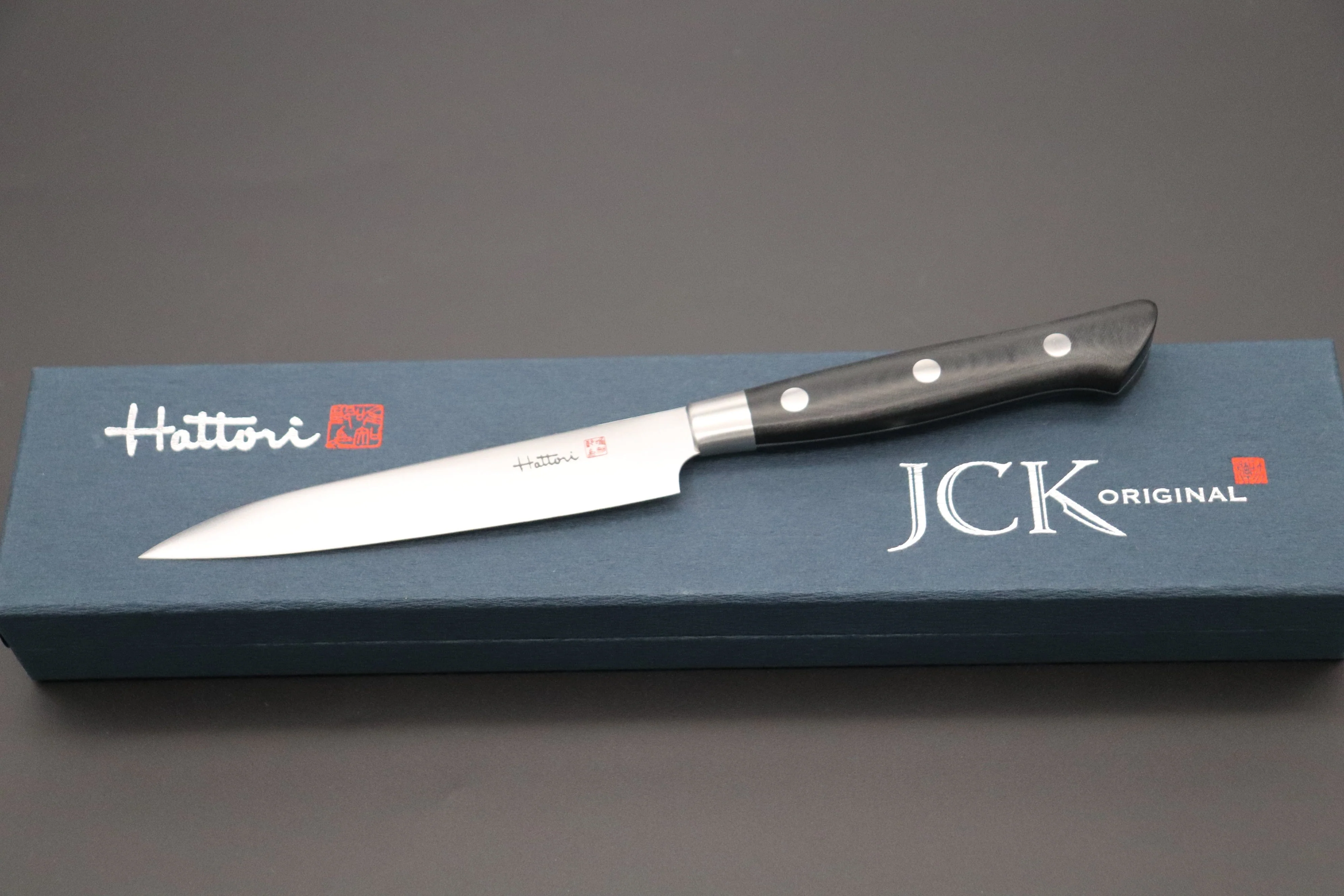 Hattori Forums FH Solid VG-10 Series Petty (120mm and 150mm, Black Linen Micarta Handle) - Image 10