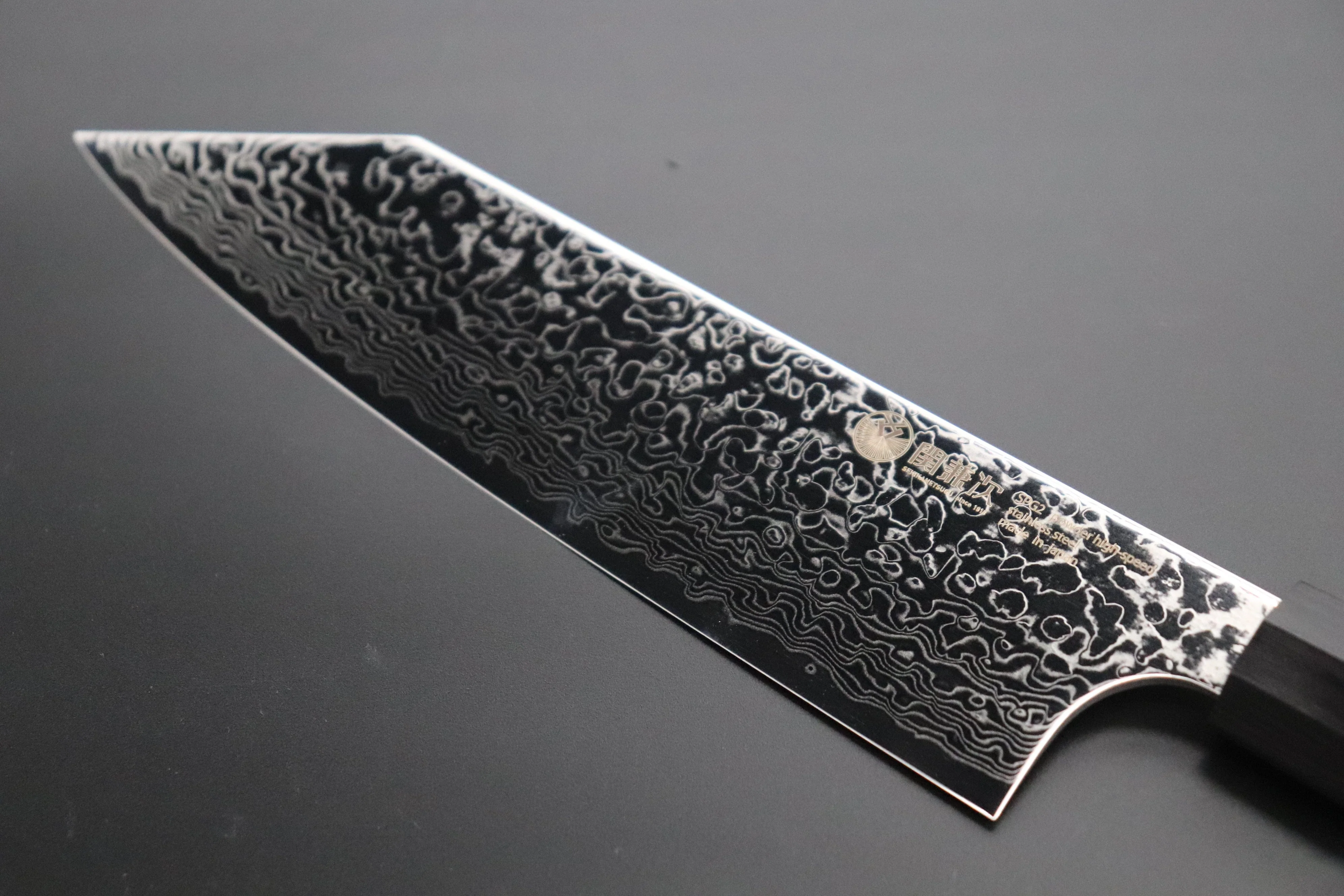 Kanetsugu Zuiun Series R-2 Damascus KZD-2 Bunka (Kiritsuke) 180mm (7 Inch) - Image 5