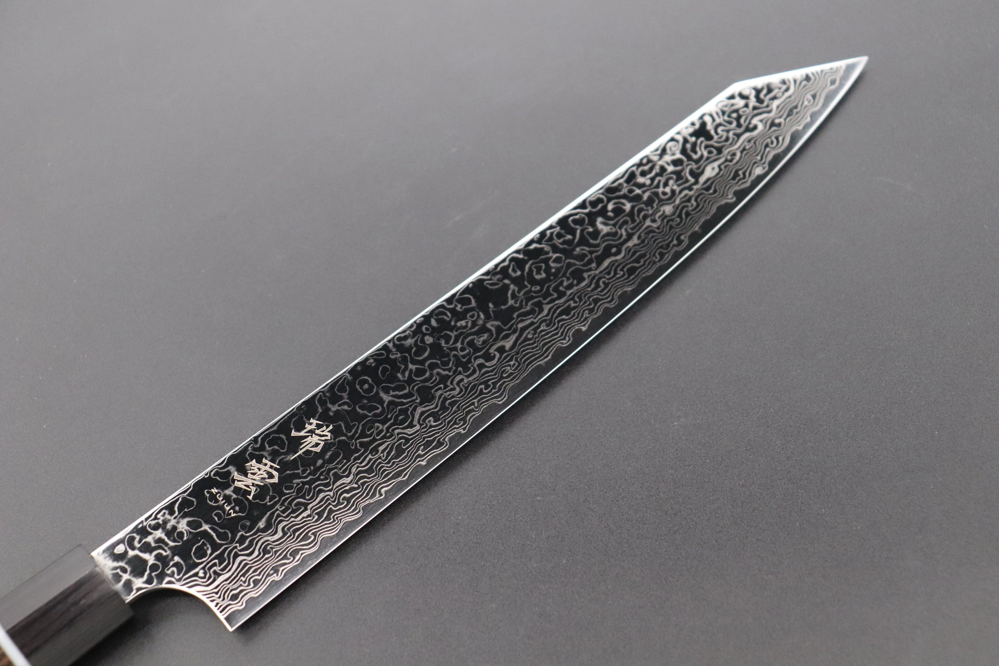 Kanetsugu Zuiun Series R-2 Damascus KZD-4 Kiritsuke Sujihiki 240mm (9.4 Inch) - Image 2