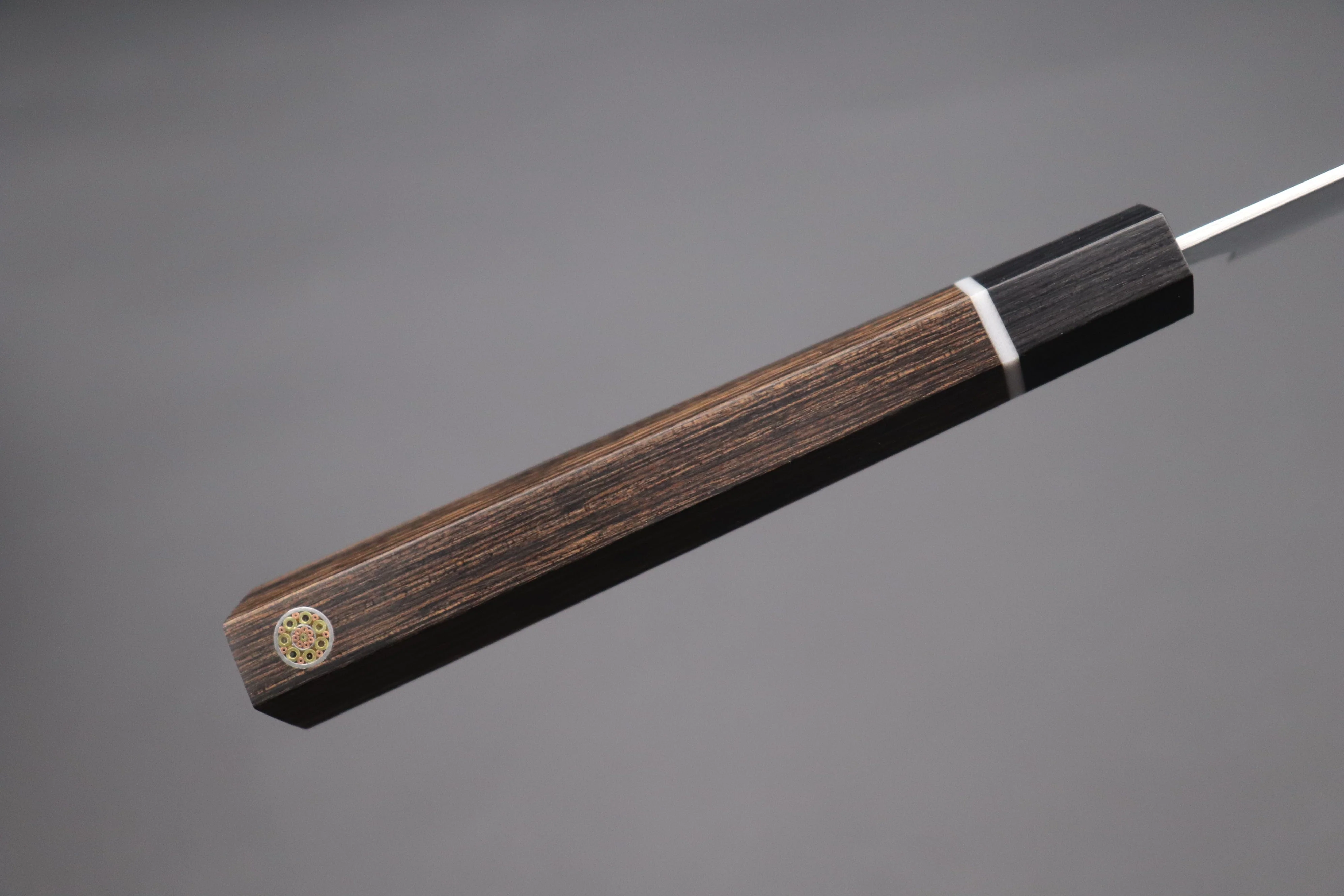 Kanetsugu Zuiun Series R-2 Damascus KZD-4 Kiritsuke Sujihiki 240mm (9.4 Inch) - Image 4