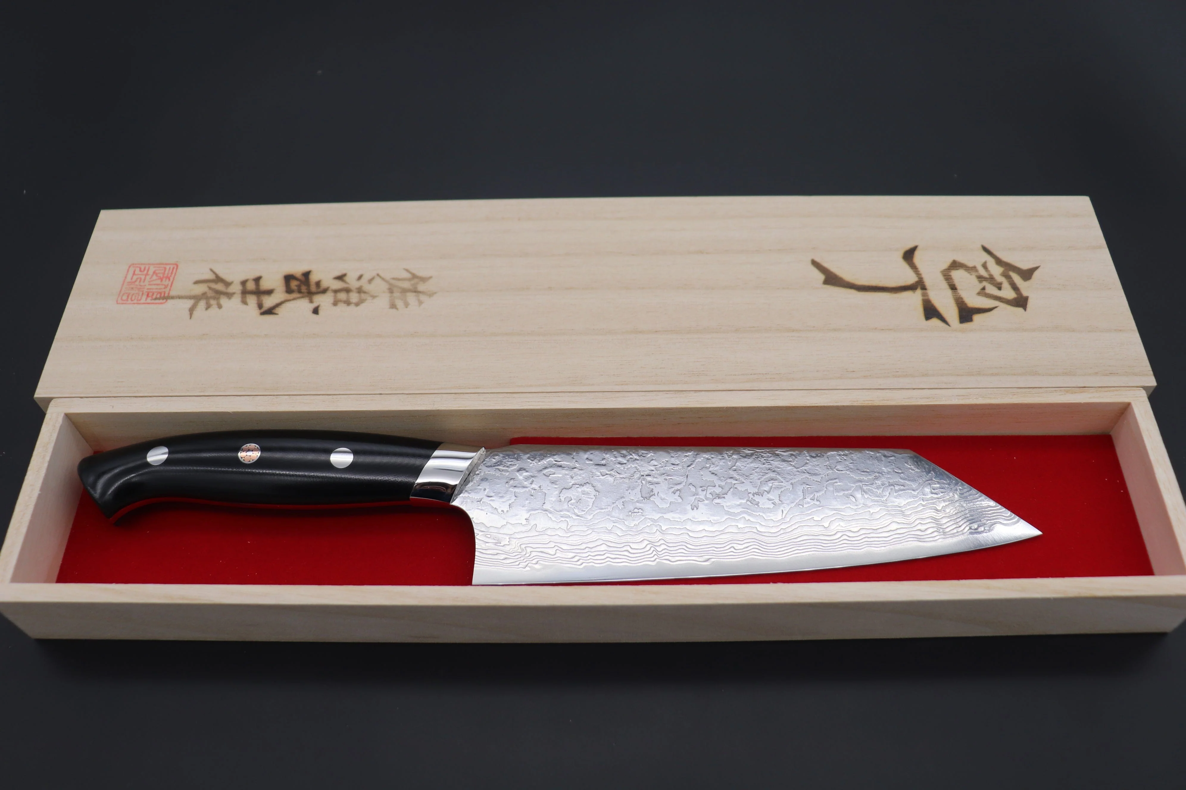 Takeshi Saji R-2 Diamond Damascus Bunka 180mm — Upswept Design (7 Inch, Black Linen Micarta Handle, SNRD-4B) - Image 8