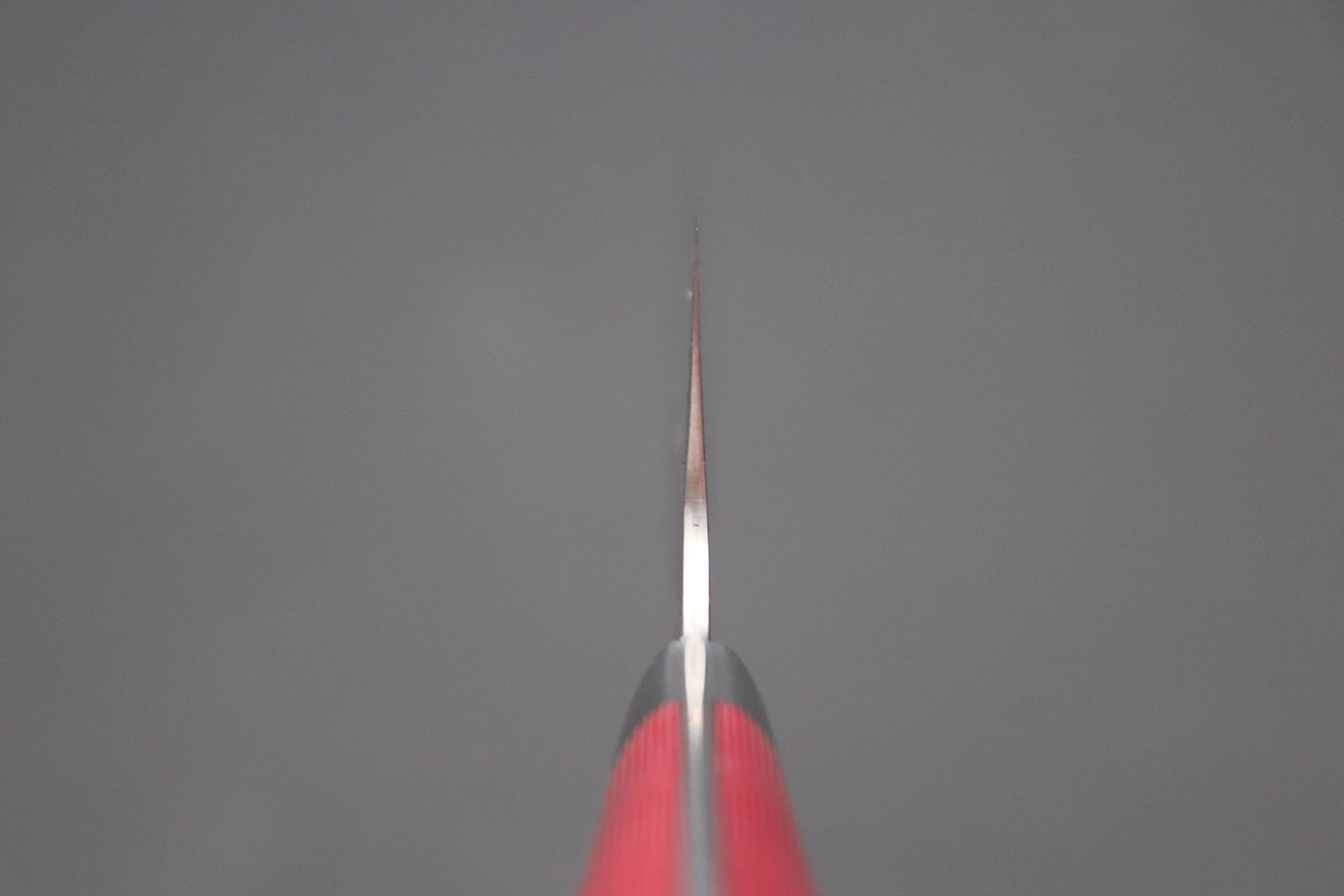 Takeshi Saji SRS-13 Hammer Forged,  Custom Handmade Handle Series Bunka 175mm (6.8 inch, Red & White Linen Micarta Handle) - Image 4