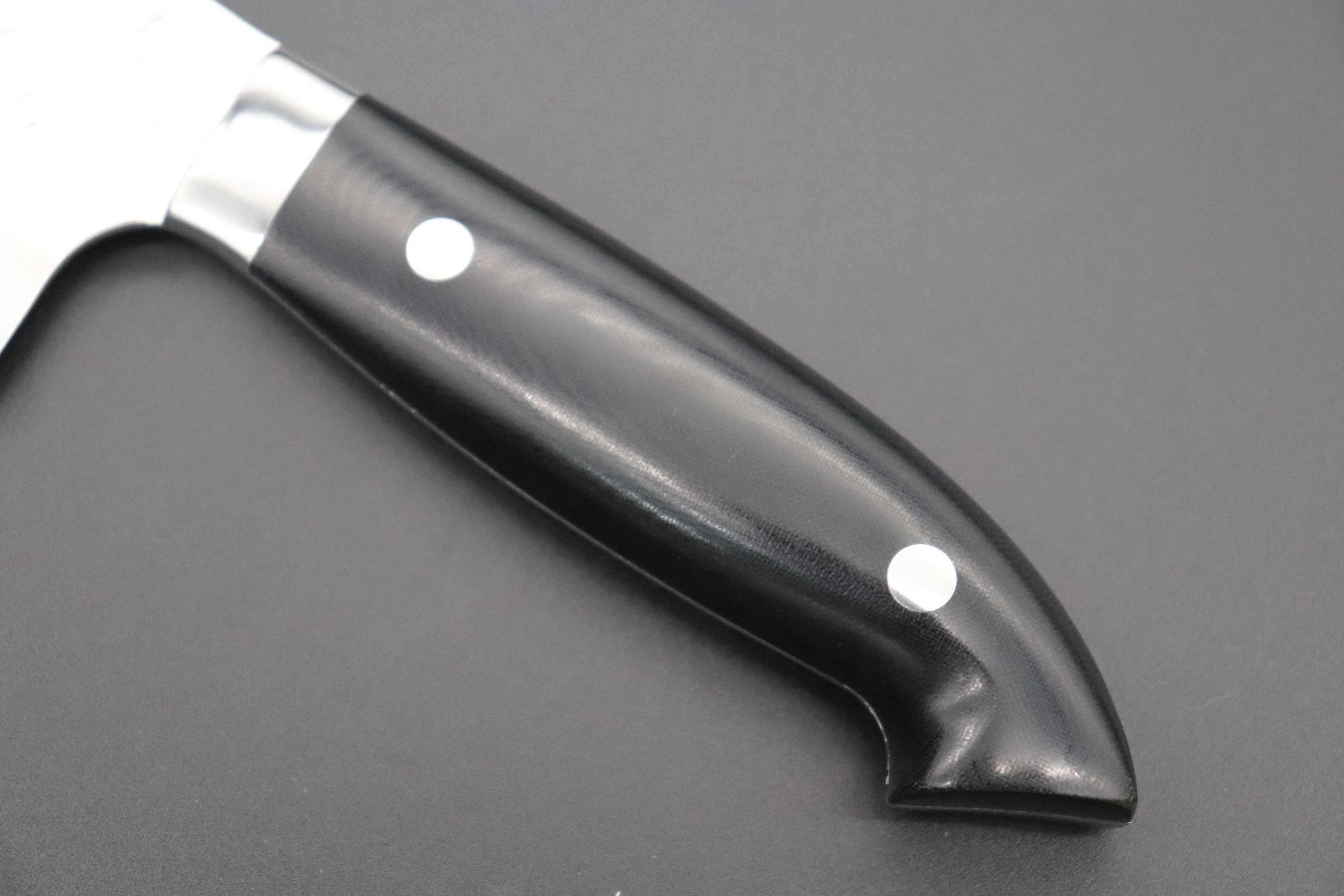 Takeshi Saji SRS-13 Hammer Forged, Custom Handmade Handle Series "Designed By Nomura" Santoku 180mm (7 inch, Black Linen Micarta Handle) - Image 9