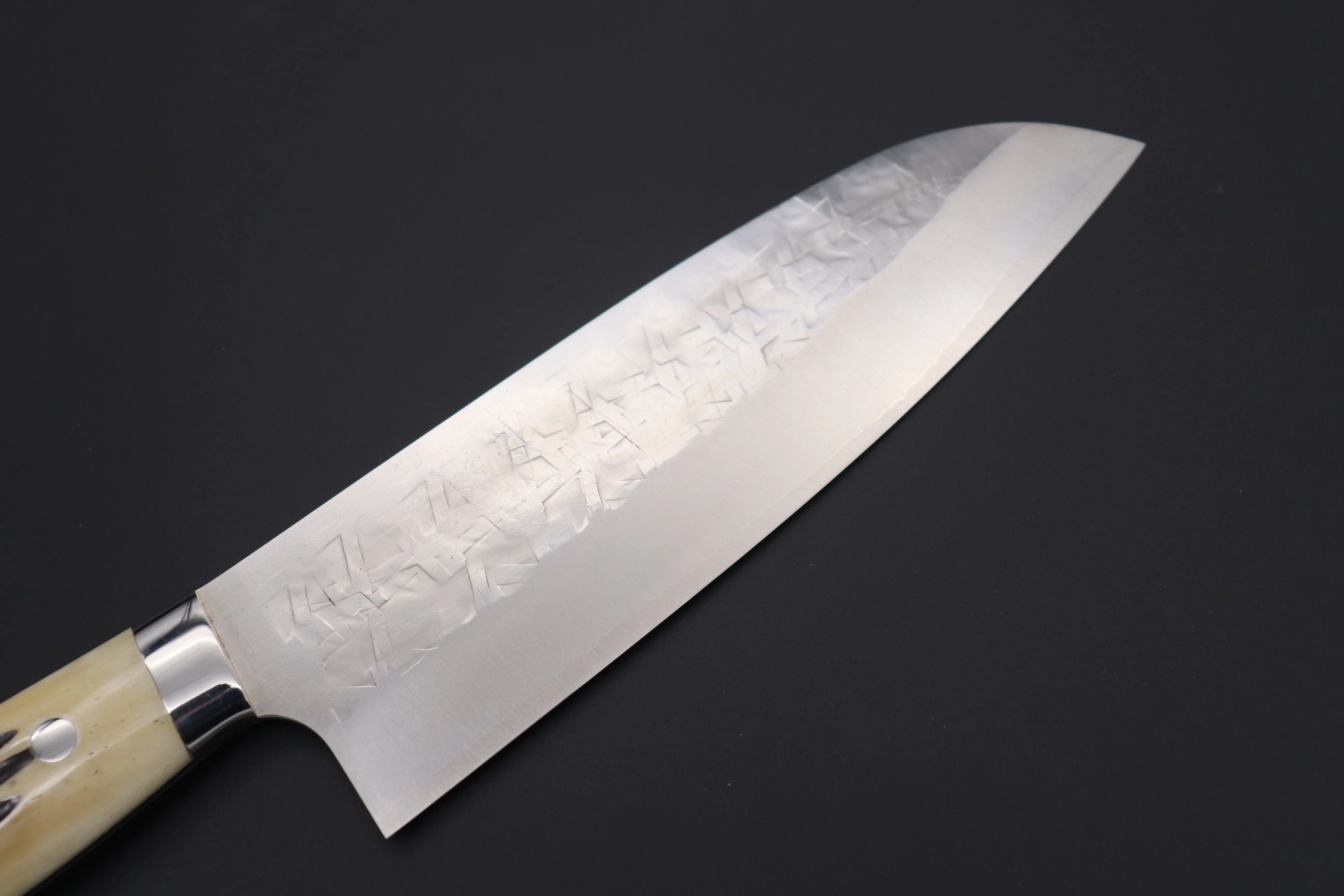 Takeshi Saji SRS-13 Hammer Forged, Custom Handmade Handle Series "Designed By Nomura" Santoku 180mm (7 inch, Stag Bone Handle) - Image 2