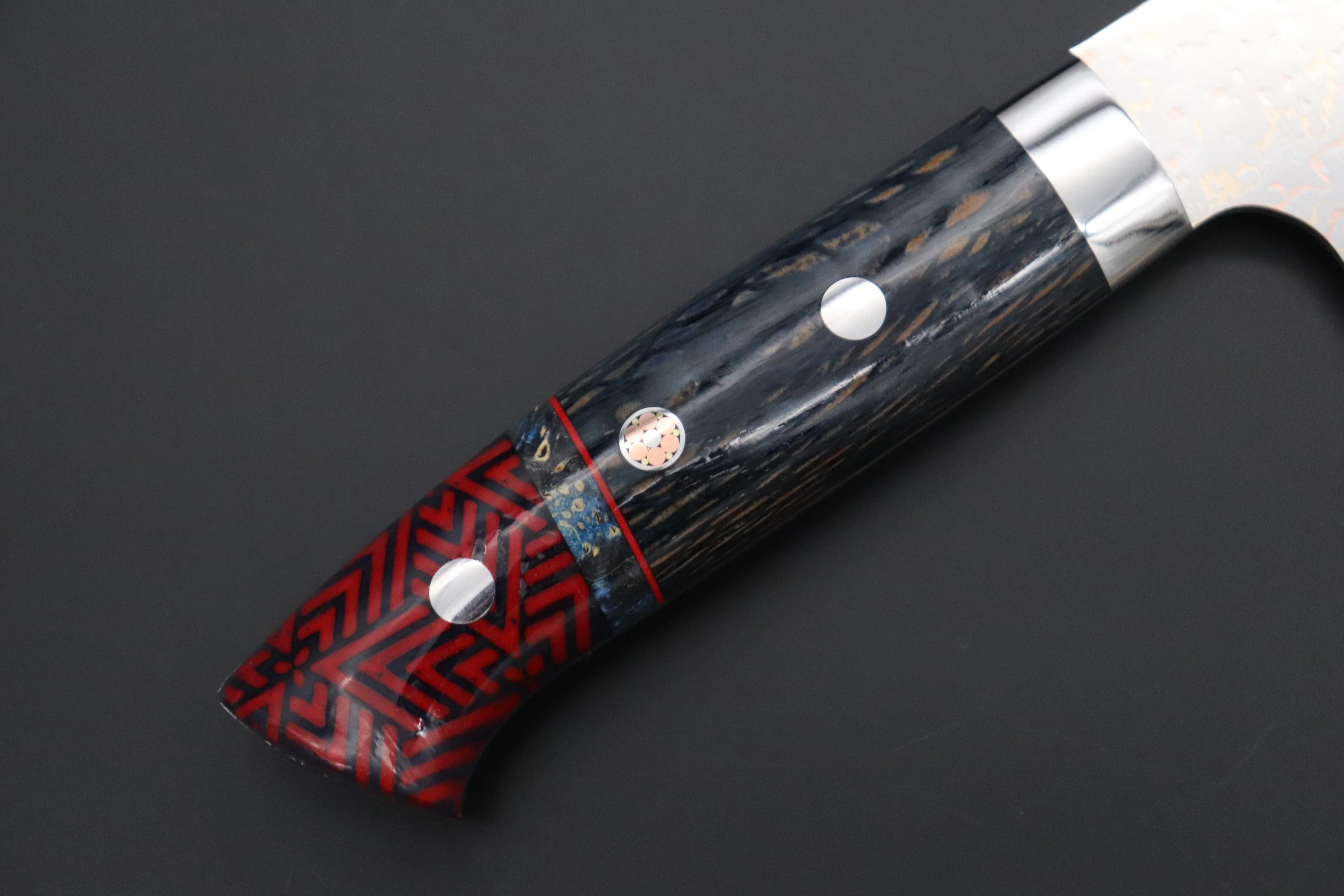 Takeshi Saji SUMMIT ― Limited Edition Custom Series  SMT-1125 VG-10W磨 Multi-Colored Golden-Rainbow Damascus Nakiri 165mm (6.4 Inch) - Image 3
