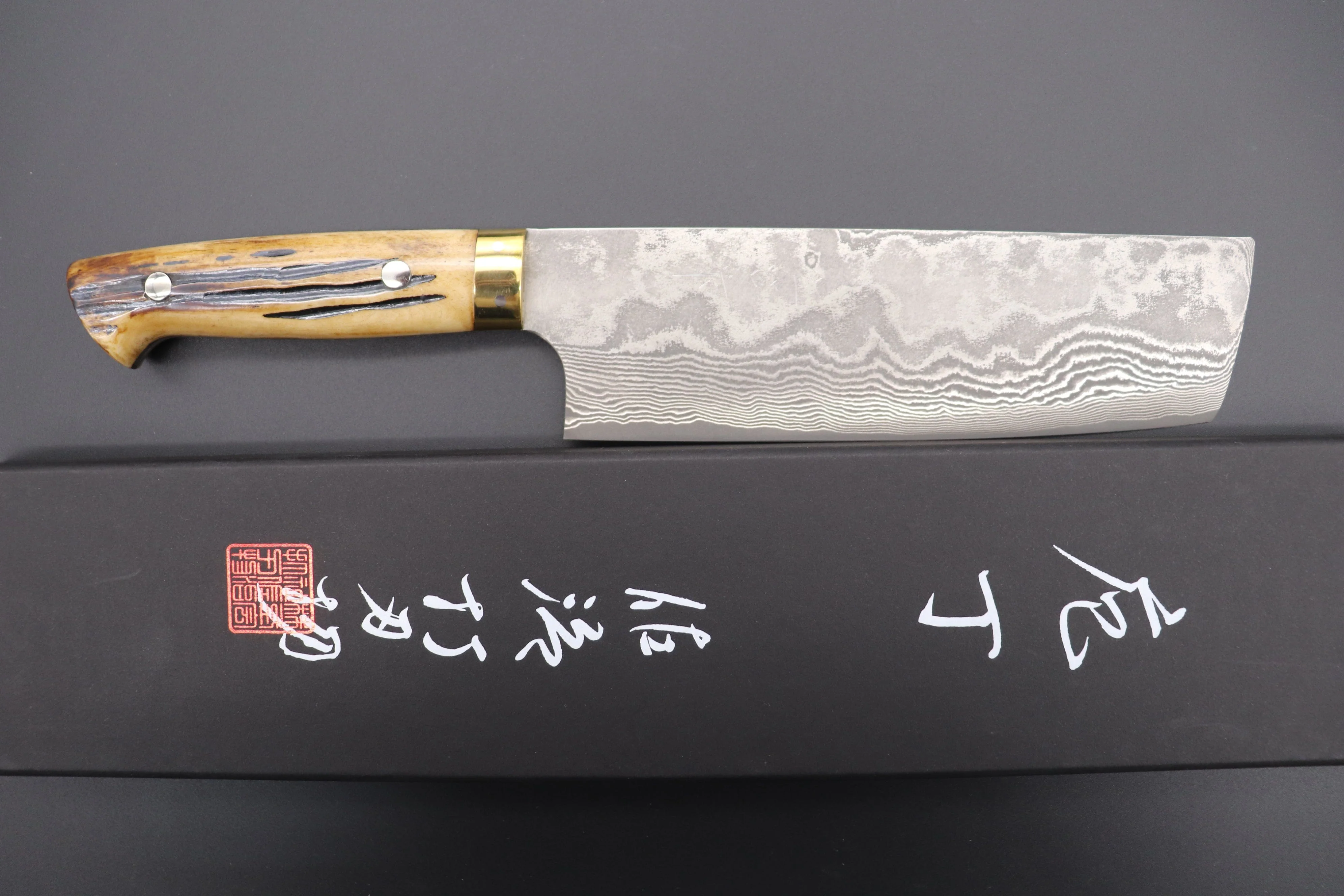Takeshi Saji VG-10 Custom Damascus Wild Series Nakiri 165mm (6.4 inch, Stag Bone Handle) - Image 8